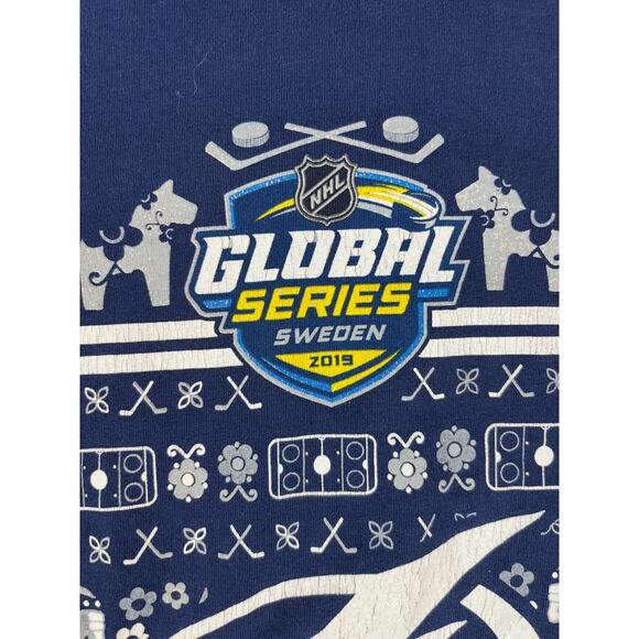 Fanatics NHL Global Series Sweden 2019 Tee Med Tampa Bay Lightning Holiday Shirt - Picture 9 of 10